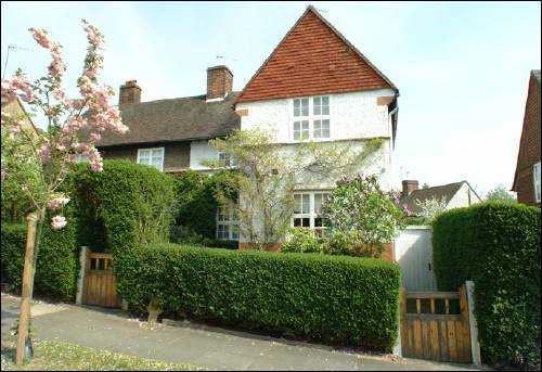 14 Brookland Rise a